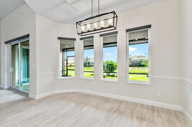 Building Photo - 128 Del Palma Dr