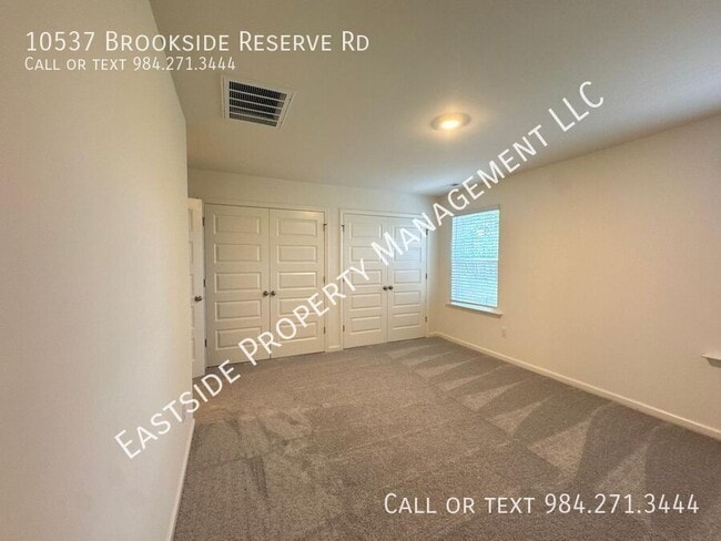 Building Photo - 10537 Brookside Reserve Rd