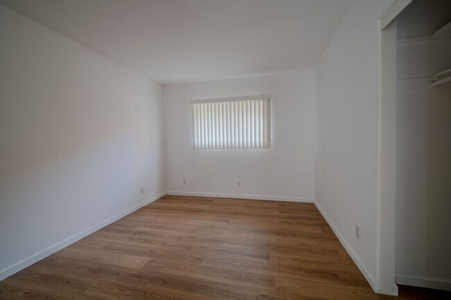 Building Photo - Fountain Valley Family home