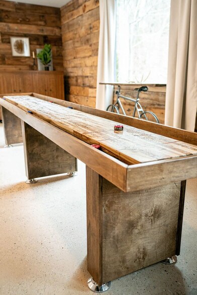 Building Photo - 8442 E McNelly Rd