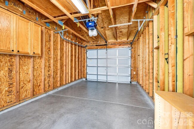 Building Photo - 163 Singleton Rd