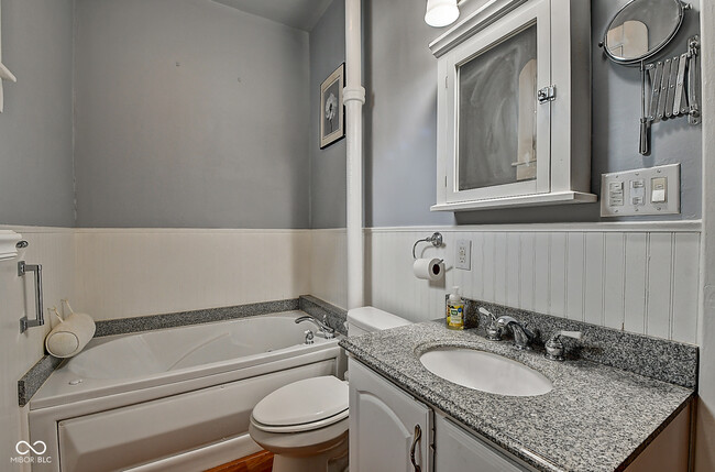 Building Photo - 1749 S Delaware St