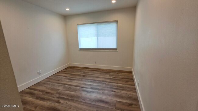 Building Photo - 3078 Saddleback Ct