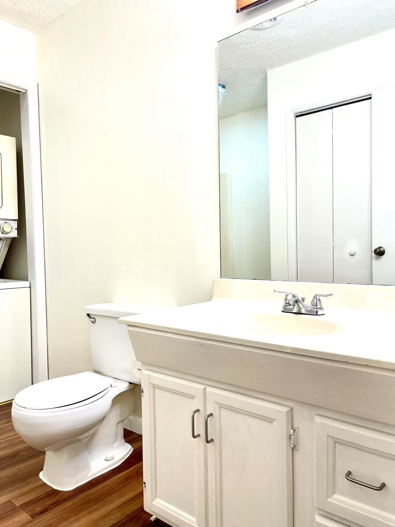 Building Photo - 1723 Todd Dr