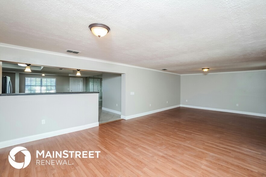 Building Photo - 8729 Sabal Way