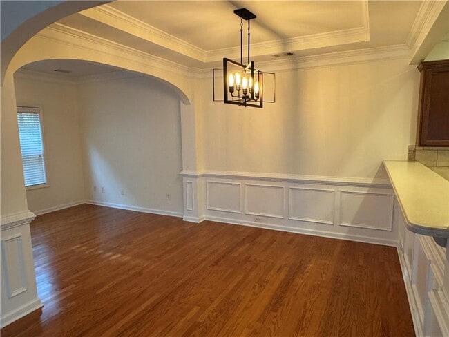 Building Photo - 5055 Hastings Terrace