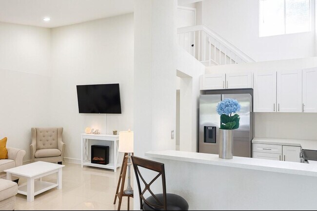 Building Photo - 9215 SW 141st Pl