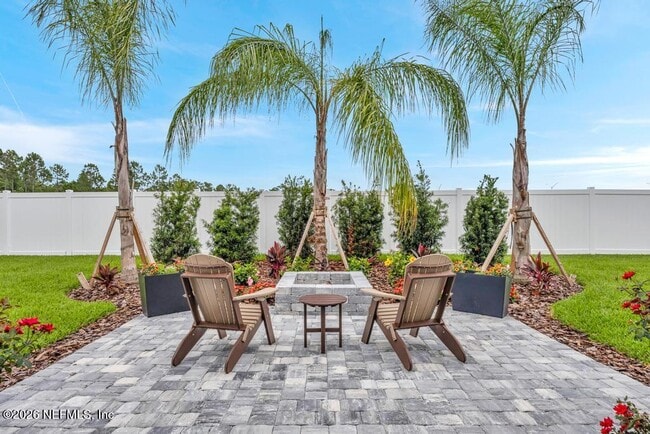 Building Photo - 221 Marquesa Cir