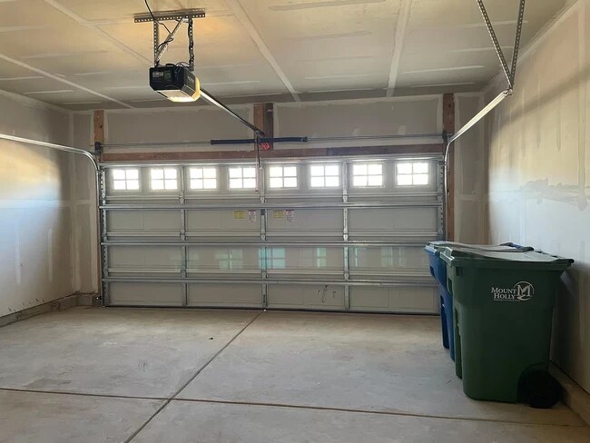 Building Photo - 3711 Stanley Creek Dr