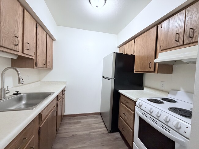 Cozy Kitchen - Parkwood Glen