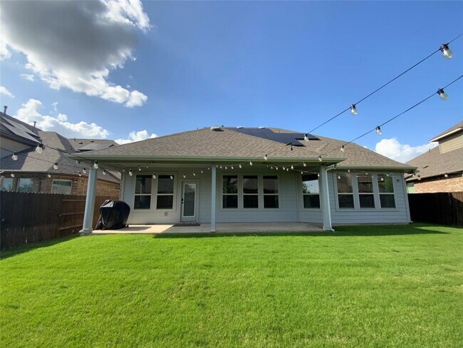 Building Photo - 3307 Columbus Way