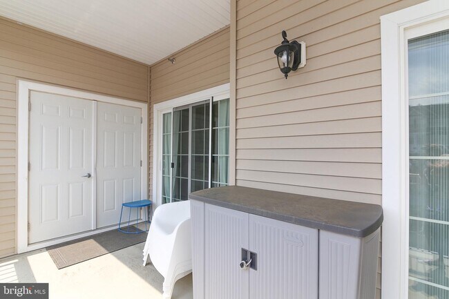 Building Photo - 5322 Palomino Ct