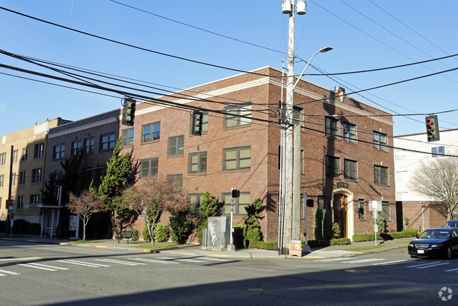 Building Photo - Regan Lee Apartments