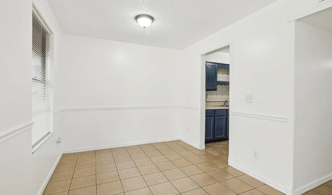 Building Photo - 4 Bentwood Ln