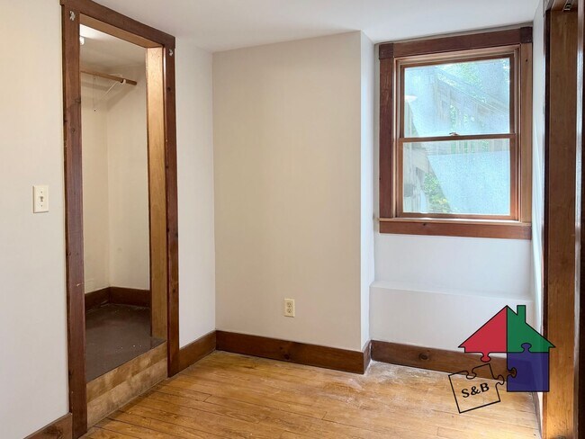 Building Photo - 34 Highland Ave