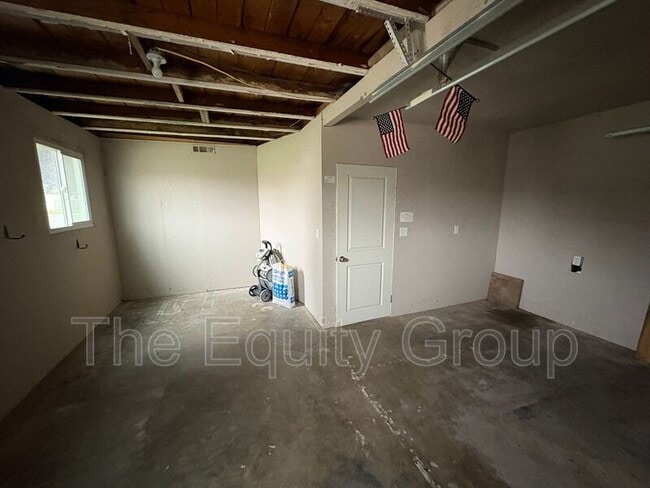 Building Photo - 600 N Dickran Dr