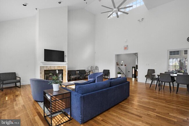 Building Photo - 3313 Wyndham Cir