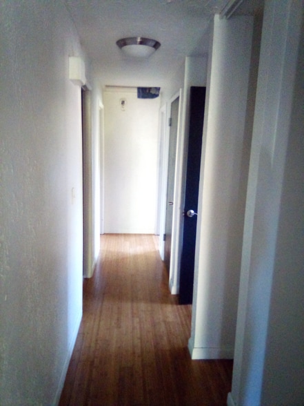 Building Photo - 6459 NE 9th Ave