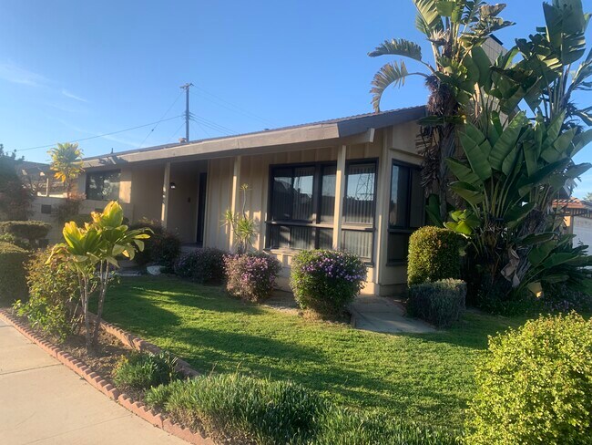 Primary Photo - 1205 W Cassidy St