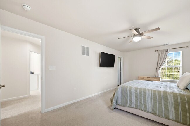 Building Photo - Modern Riverwood Retreat | Spacious 3BR Home in Prime Charlottesville Location