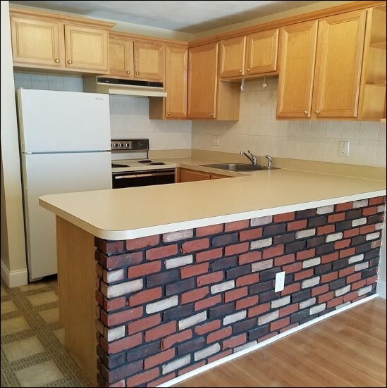 Building Photo - 141 Pierce St