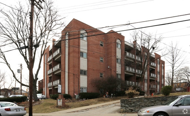 Primary Photo - Fairview Apartments