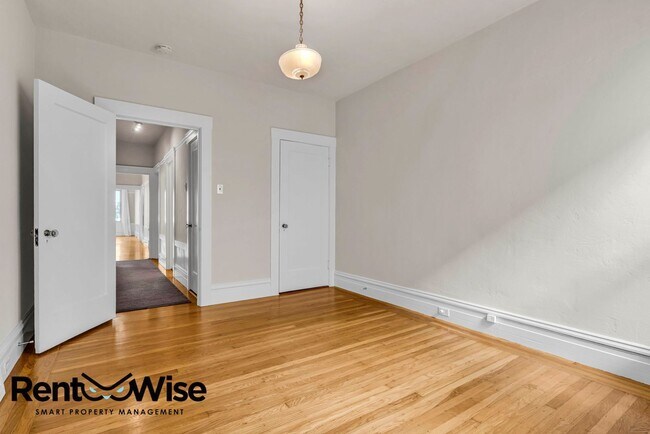 Building Photo - 790-792 9th Ave. San Francisco