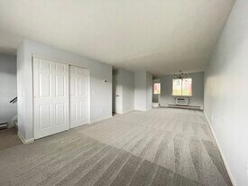 Building Photo - 271 Autumn Chapel Way