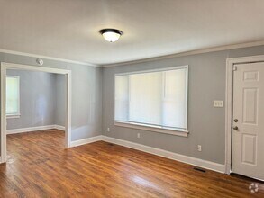 Building Photo - Great Location! Large Home with 3 bedrooms...