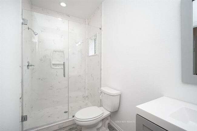 Building Photo - 218 Ishmeal St