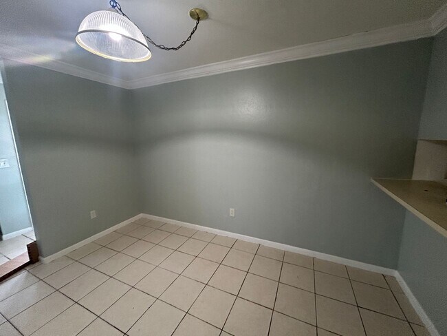 Building Photo - 1228 SE 24th Ave