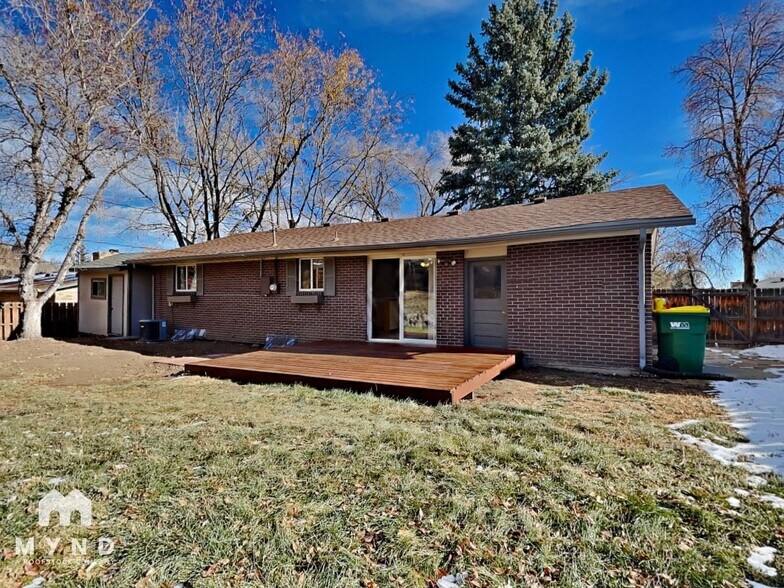 Building Photo - 775 S Braun St