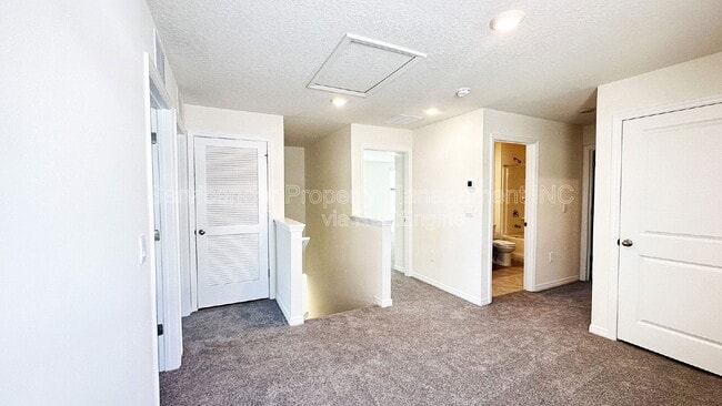 Building Photo - 2926 Rock Sound St