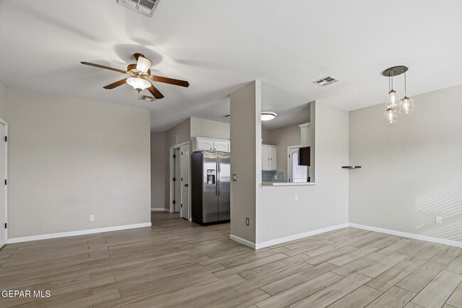 Building Photo - 14269 Escalera Dr