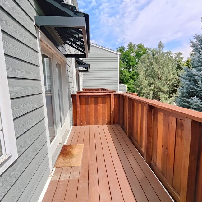 Building Photo - Two Bedroom Condo For Rent In Downtown Bou...