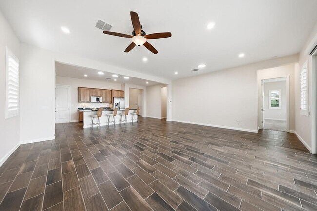 Building Photo - 4897 N 207th Ln