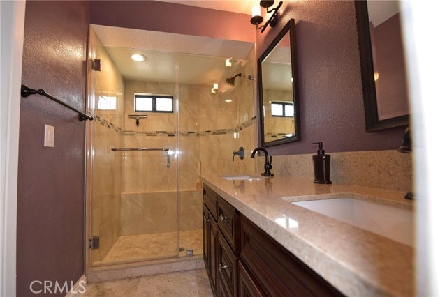 Building Photo - 3649 Cottonwood Cir