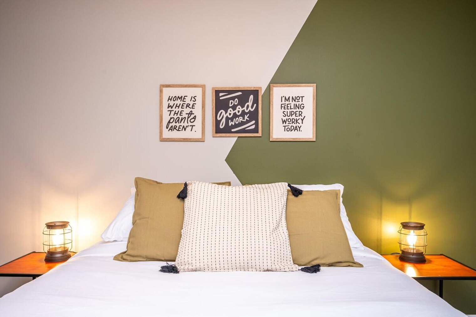 Building Photo - 1267 Sweet Pine Dr