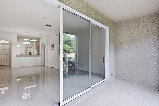 Building Photo - 4132 Bismarck Palm Dr