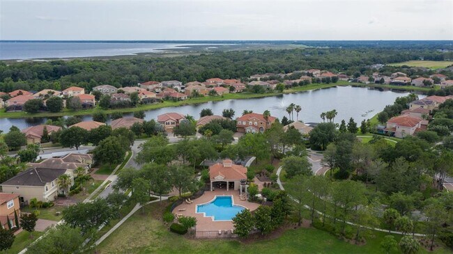 Building Photo - 3876 Shoreview Dr