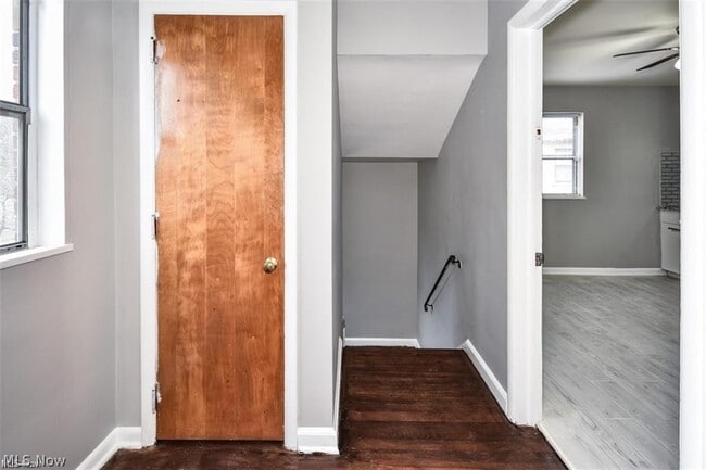 Building Photo - 2346 Westmoor Rd