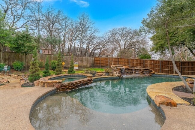 Building Photo - 109 Meadowlands Dr