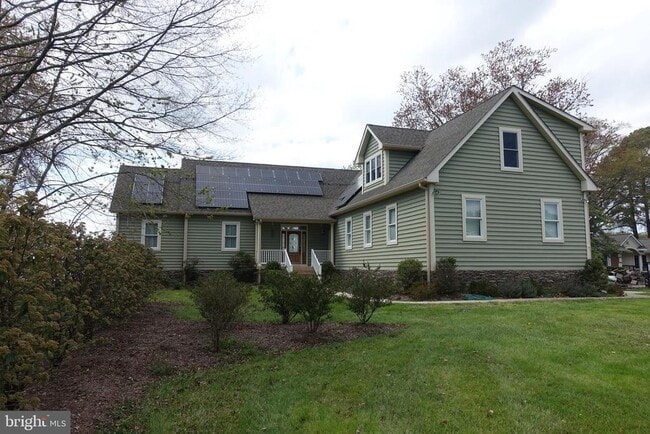 Building Photo - 121 Parks Rd
