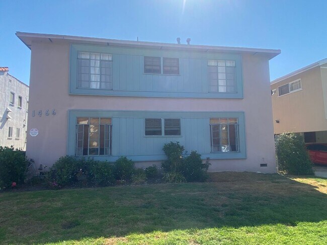 Building Photo - 1466 S Sherbourne Dr