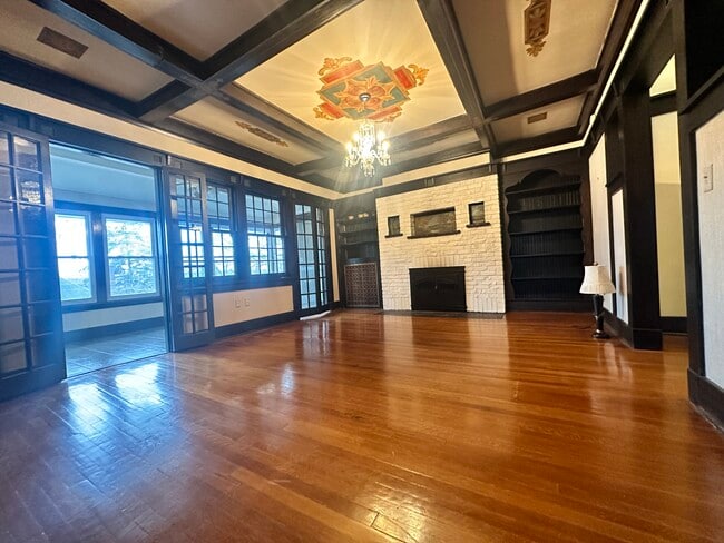 Building Photo - 31 Edgehill Ter