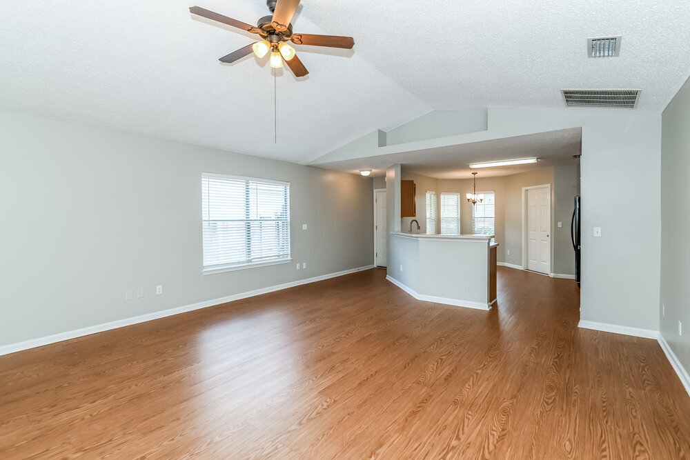 Building Photo - 3111 Wavering Ln