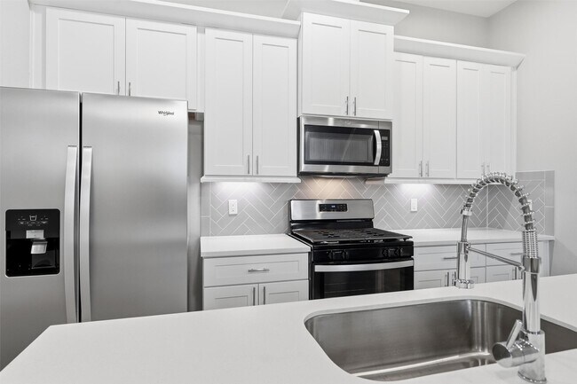 Building Photo - 11 Wellford St