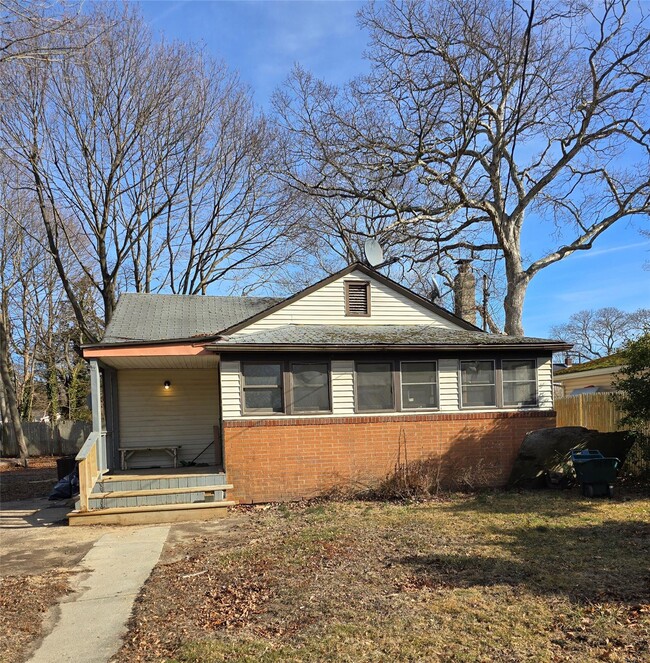 Building Photo - 29 Hackensack Rd