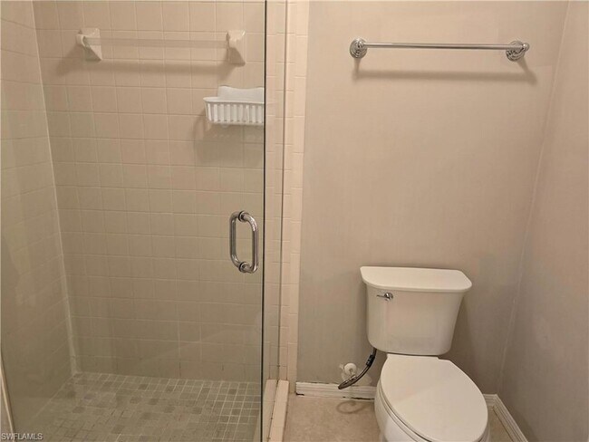 Building Photo - 605 Squire Cir