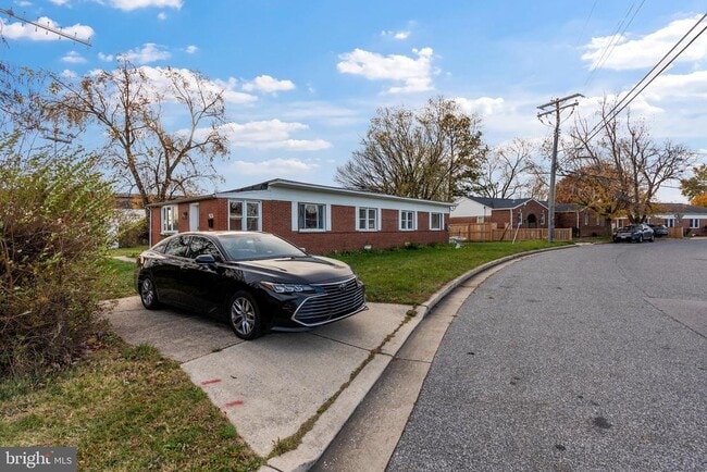 Building Photo - 730 New Pittsburg Ave